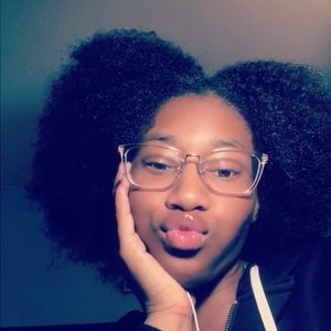 Meet your Posher, Sanaii